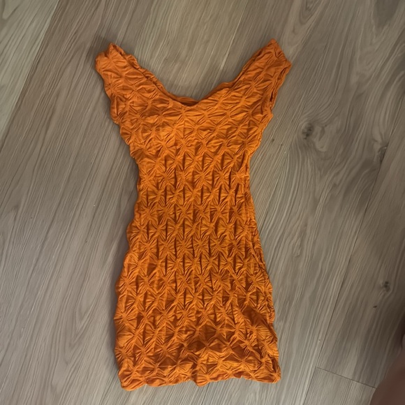 NEVER WORN Orange dress from ZARA - Picture 2 of 4
